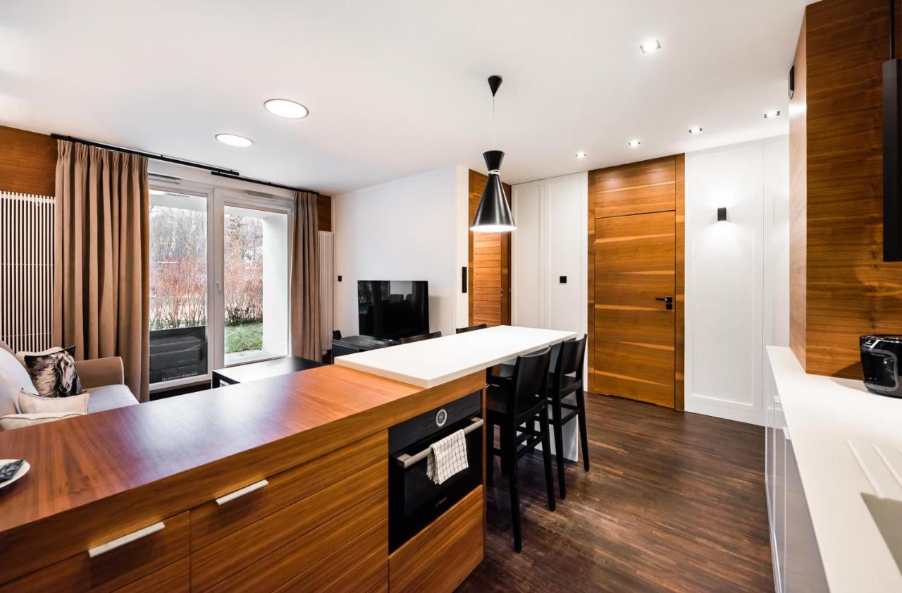 Wola Luxury Wooden Apartment Warschau Exterior foto